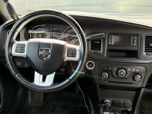 2013 Dodge Charger Image 24