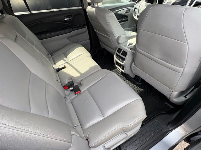 2018 Honda Pilot Image 24