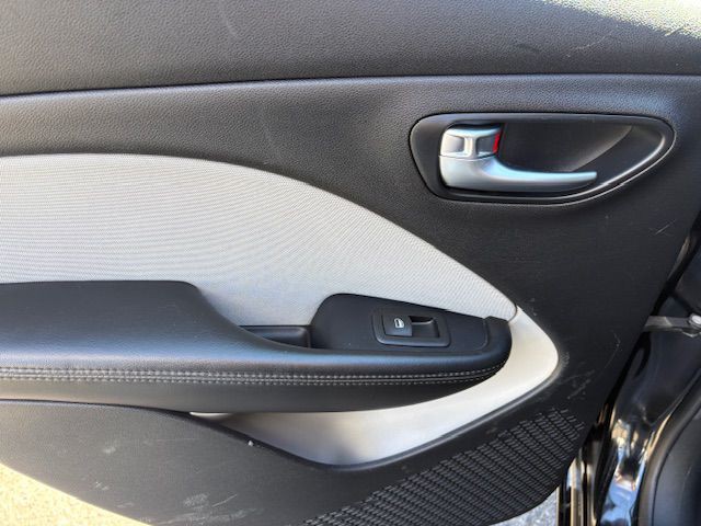 2015 Dodge Dart Image 16