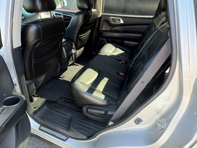 2013 Nissan Pathfinder Image 9