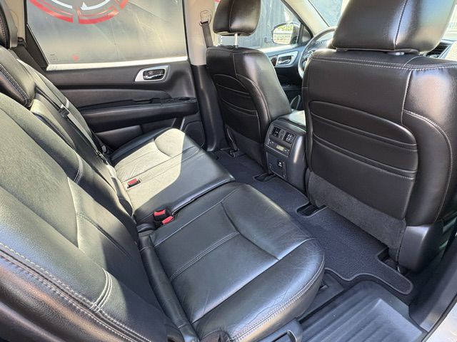 2013 Nissan Pathfinder Image 17