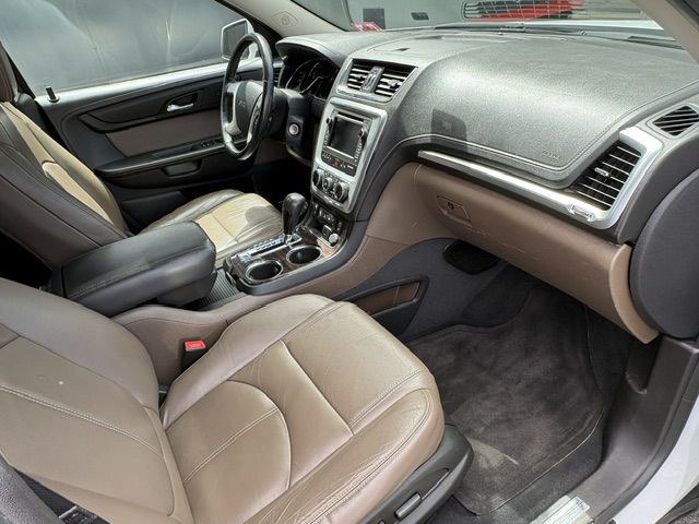 2016 GMC Acadia Image 14