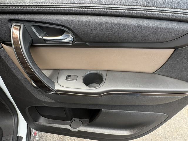 2016 GMC Acadia Image 19