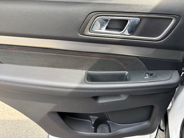 2019 Ford Explorer Image 14