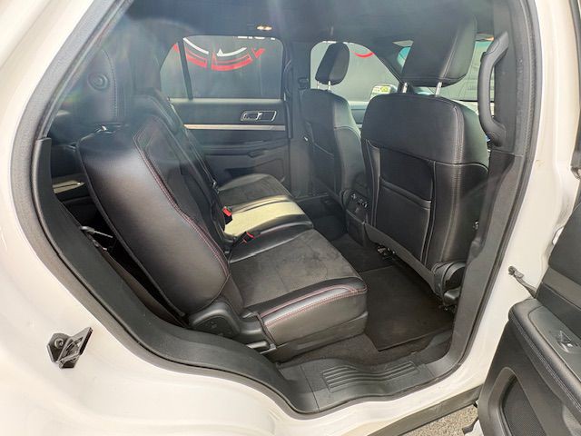 2019 Ford Explorer Image 18