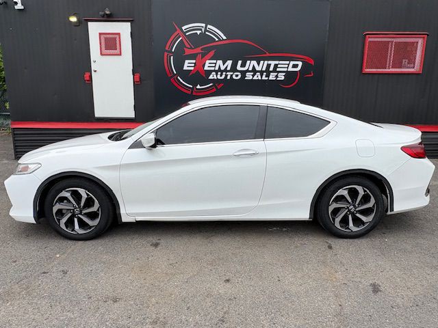 2017 Honda Accord Image 3