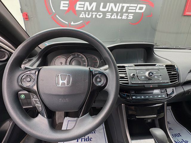 2017 Honda Accord Image 20