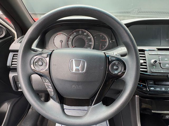 2017 Honda Accord Image 21