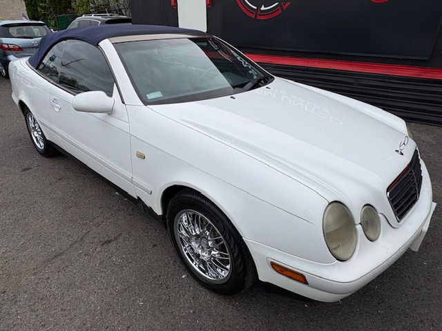 1999 Mercedes-Benz CLK-Class Image 5