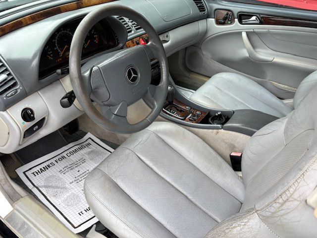 1999 Mercedes-Benz CLK-Class Image 10