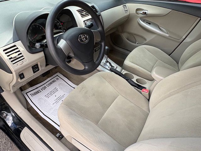 2011 Toyota Corolla Image 10