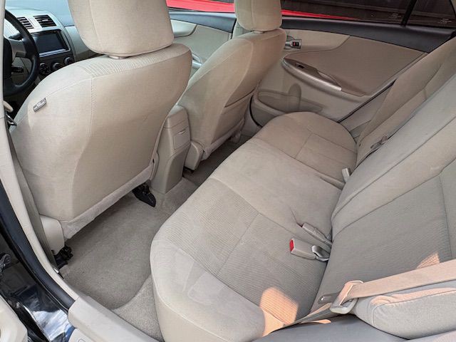 2011 Toyota Corolla Image 13