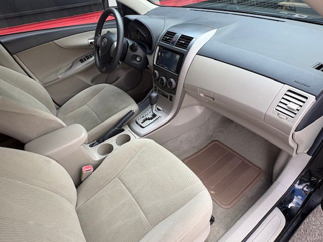 2011 Toyota Corolla Image 16