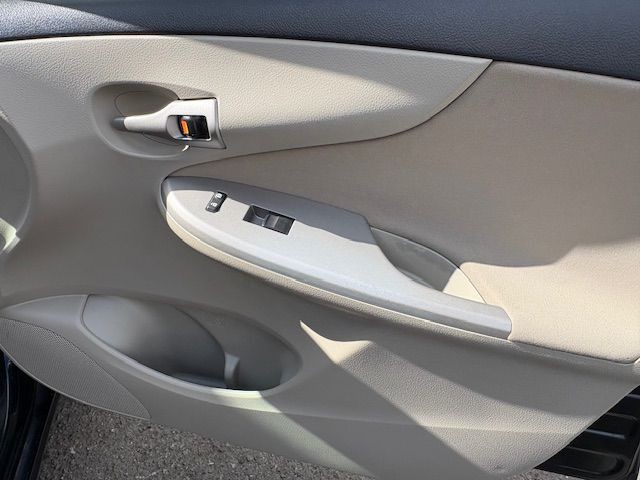2011 Toyota Corolla Image 17