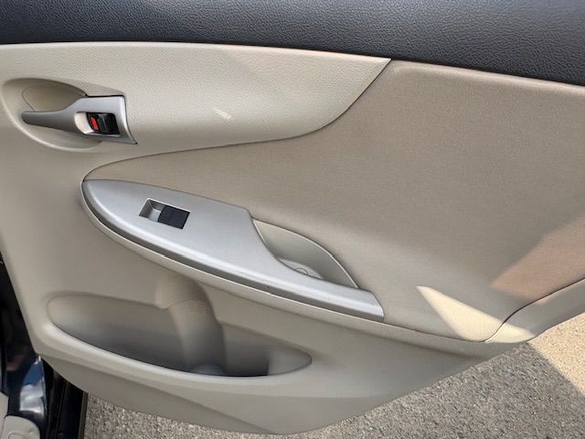 2011 Toyota Corolla Image 20