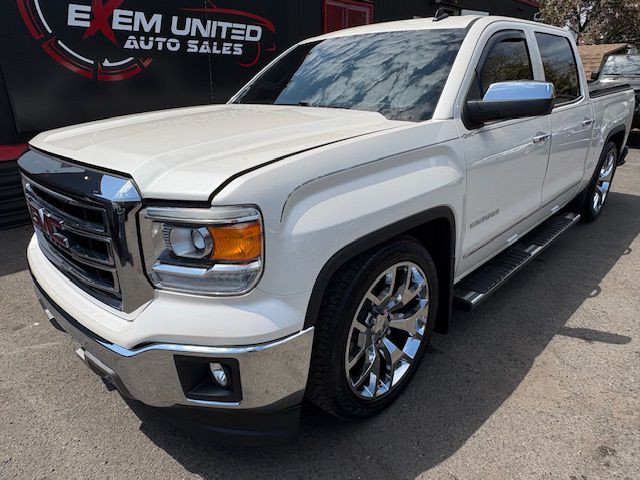 2014 GMC Sierra Image 2