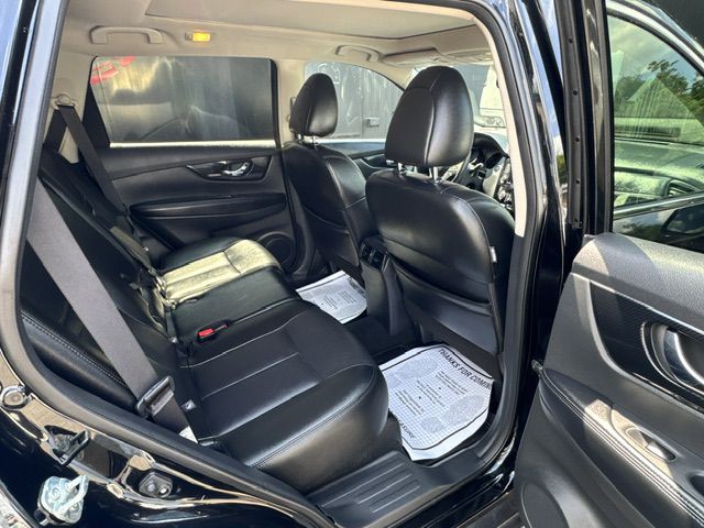 2018 Nissan Rogue Image 18