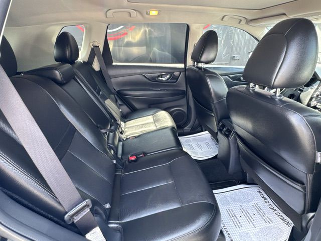2018 Nissan Rogue Image 19