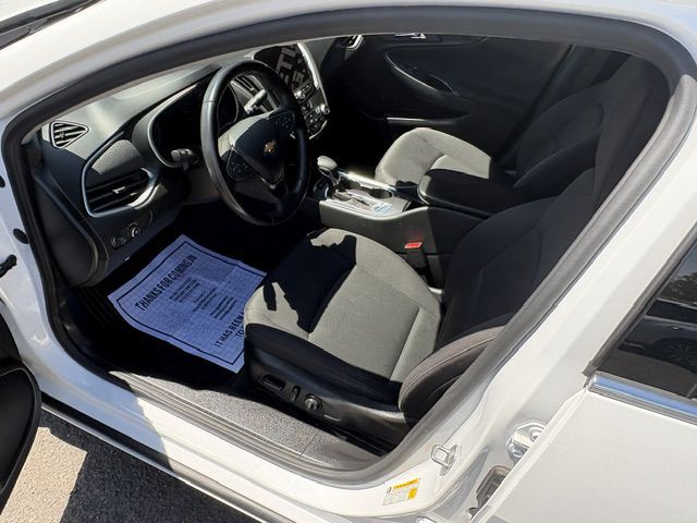 2021 Chevrolet Malibu Image 8