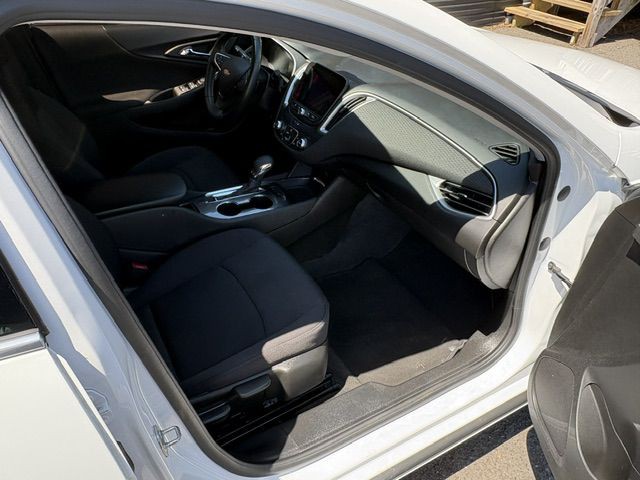 2021 Chevrolet Malibu Image 14