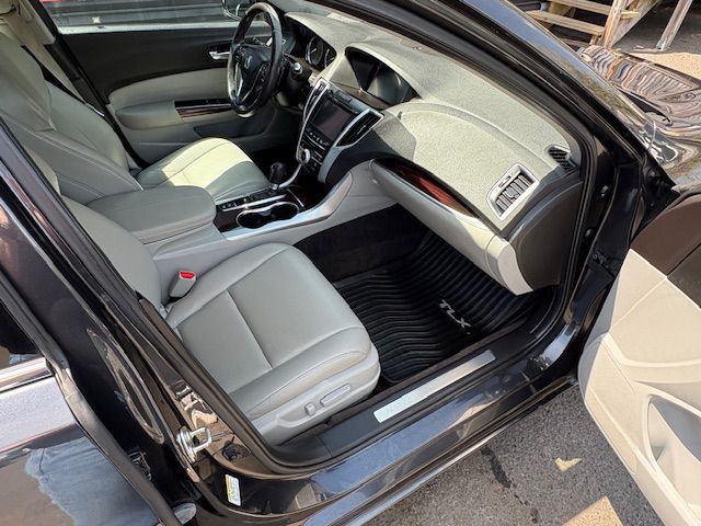 2015 Acura TL Image 17