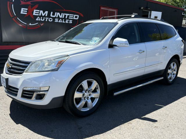 2016 Chevrolet Traverse Image 2