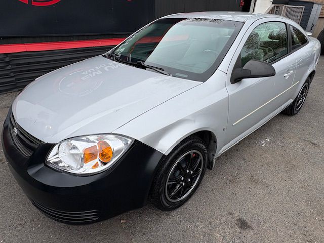 2006 Chevrolet Cobalt Image 2
