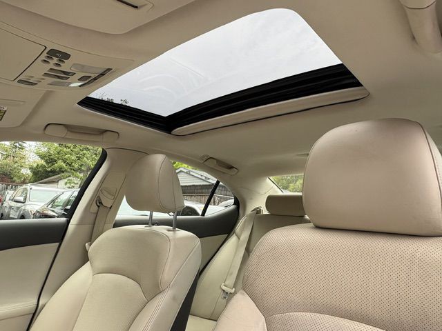 2011 Lexus IS Image 27