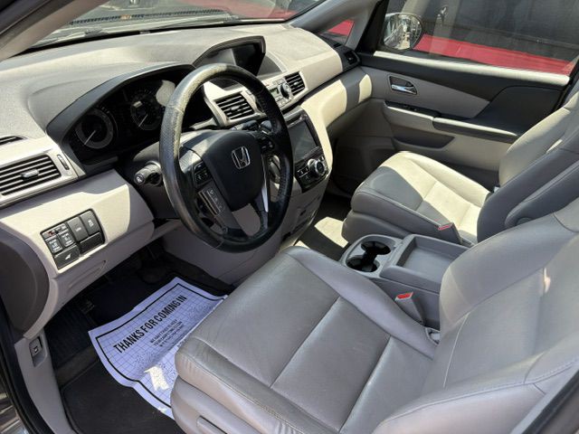 2015 Honda Odyssey Image 13