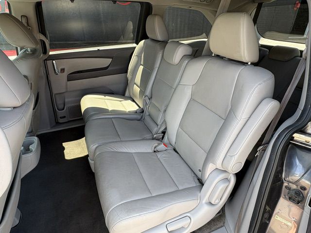 2015 Honda Odyssey Image 16