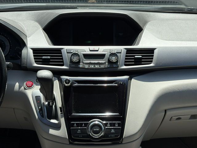 2015 Honda Odyssey Image 28