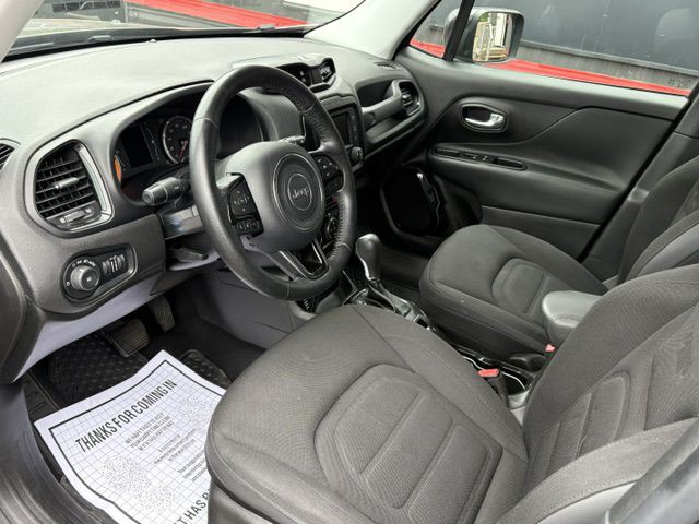 2016 Jeep Renegade Image 12