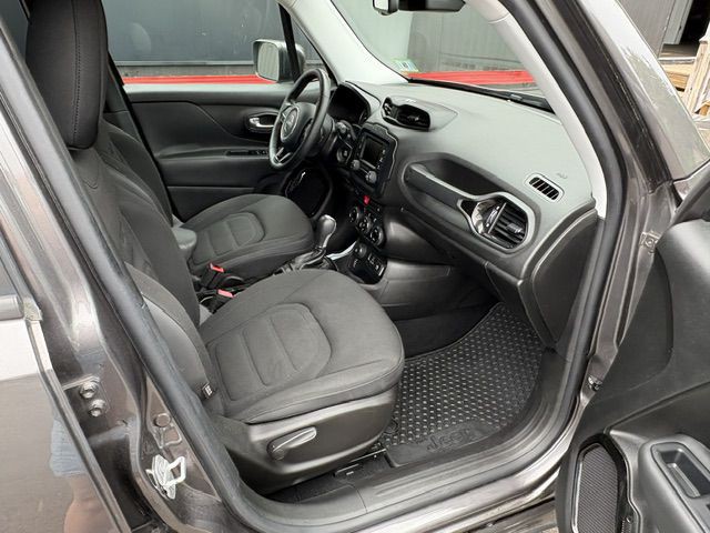 2016 Jeep Renegade Image 17