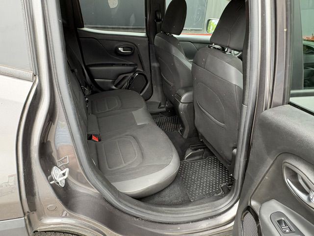 2016 Jeep Renegade Image 20