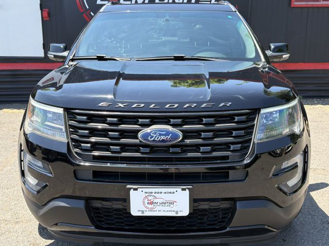 2017 Ford Explorer Image 8