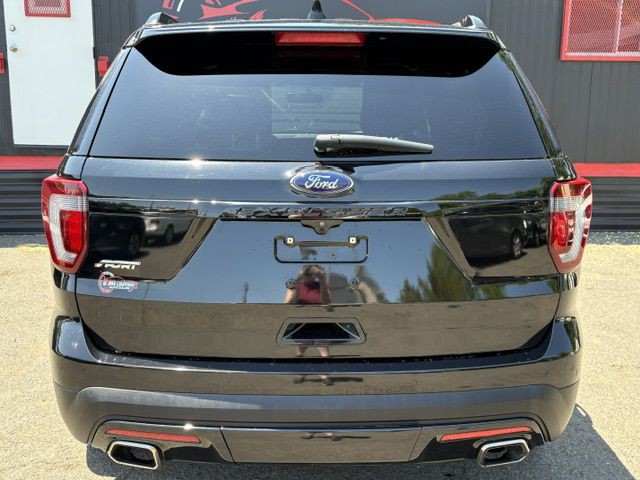 2017 Ford Explorer Image 9
