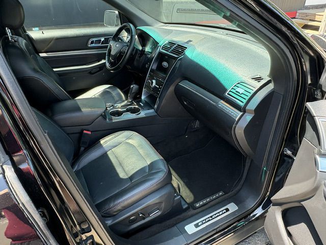 2017 Ford Explorer Image 20