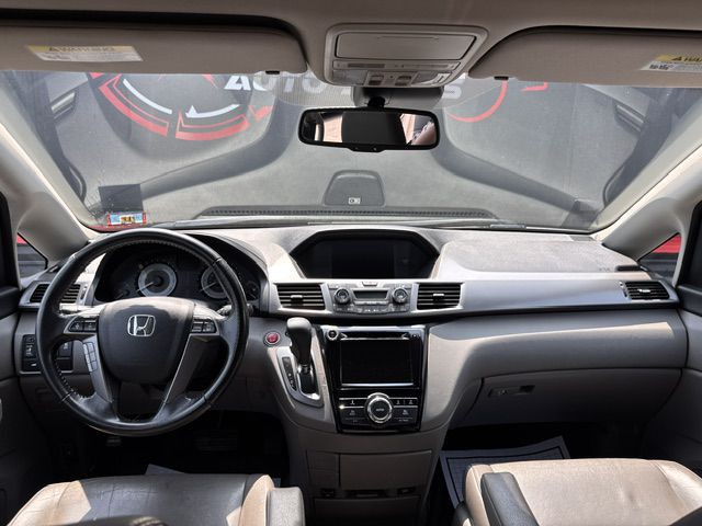 2015 Honda Odyssey Image 24