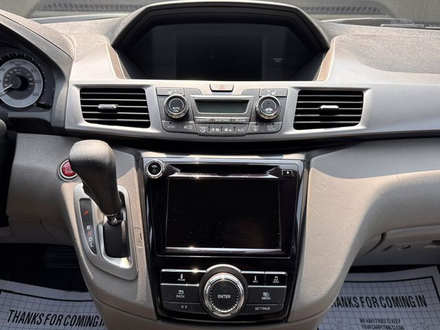 2015 Honda Odyssey Image 27
