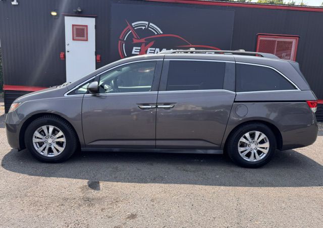 2015 Honda Odyssey Image 3
