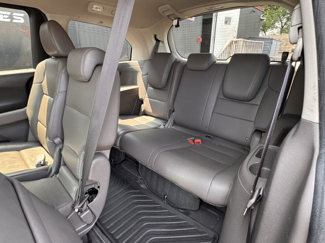 2015 Honda Odyssey Image 17