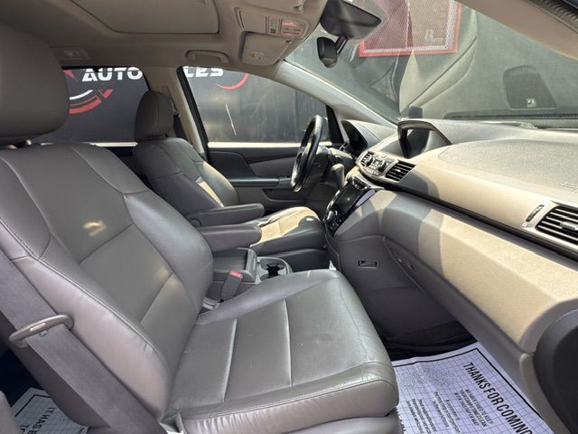 2015 Honda Odyssey Image 19
