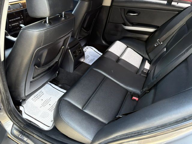 2009 BMW 3 Series Image 14