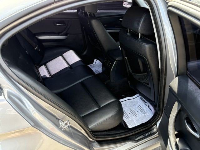 2009 BMW 3 Series Image 19