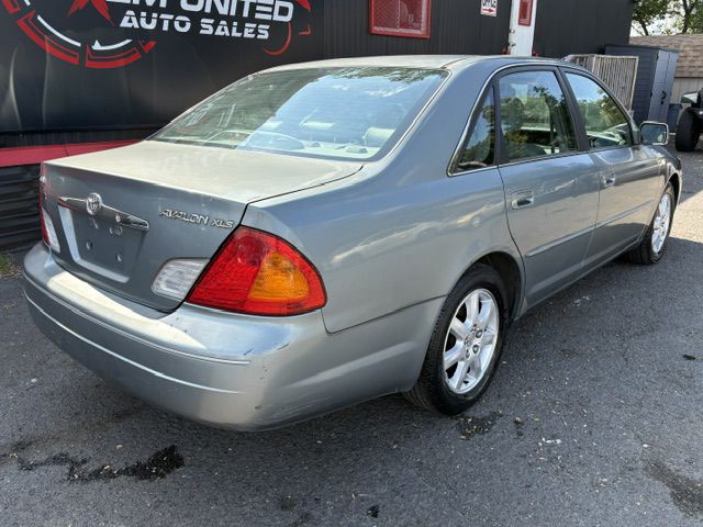 2001 Toyota Avalon Image 7