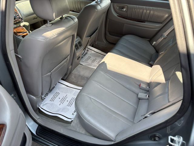 2001 Toyota Avalon Image 14