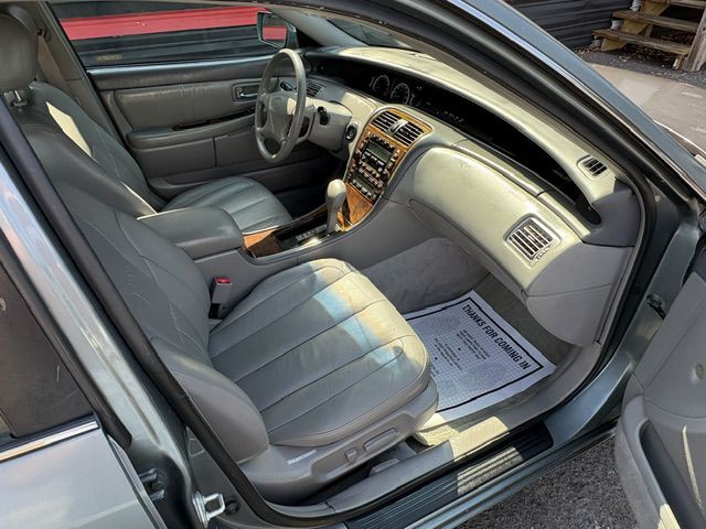 2001 Toyota Avalon Image 17