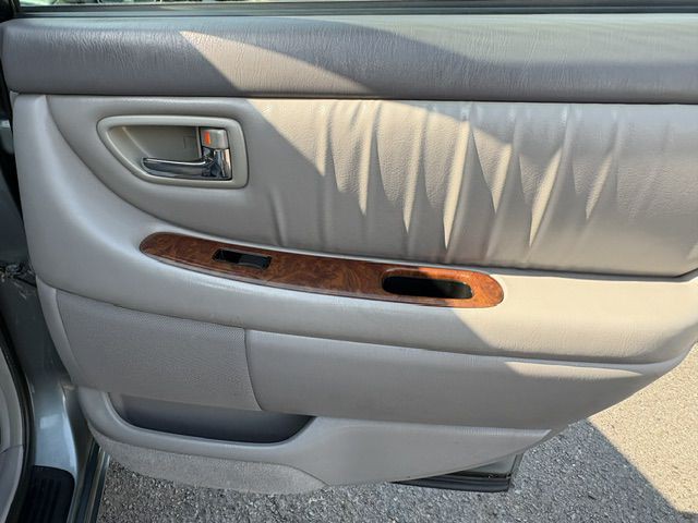 2001 Toyota Avalon Image 22