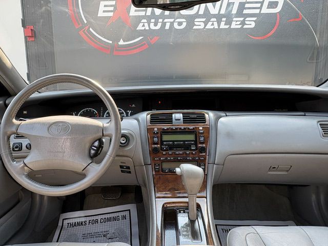 2001 Toyota Avalon Image 23