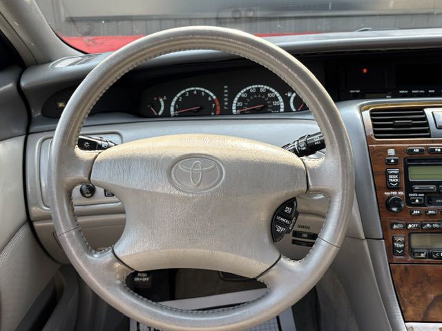 2001 Toyota Avalon Image 25